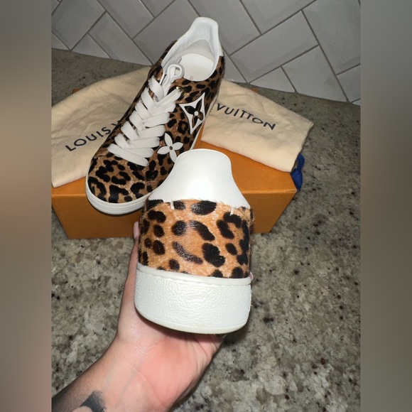 Louis Vuitton Women’s Leopard FrontRow Sneakers - Picture 6 of 14